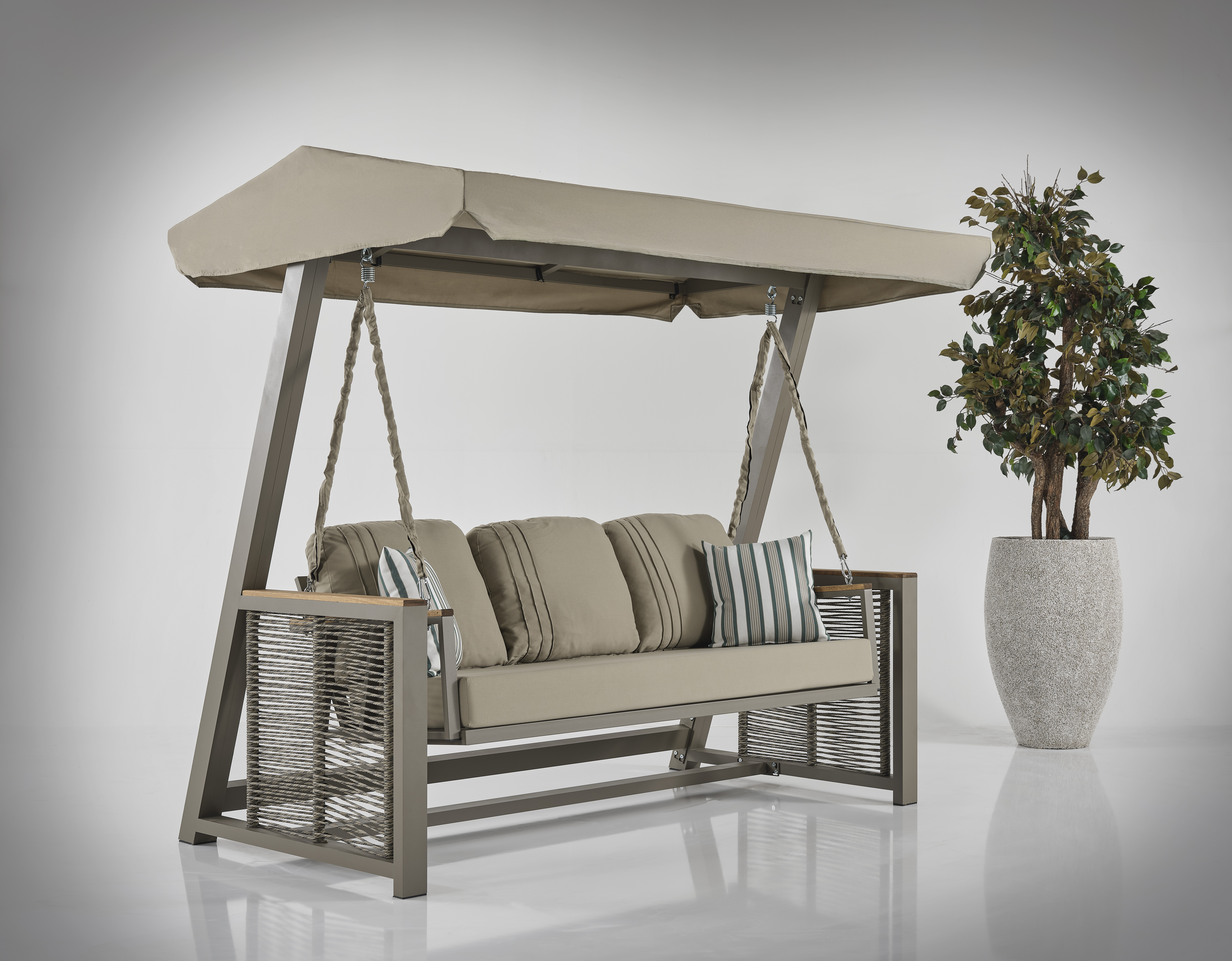 Nova 3' lü Salıncak