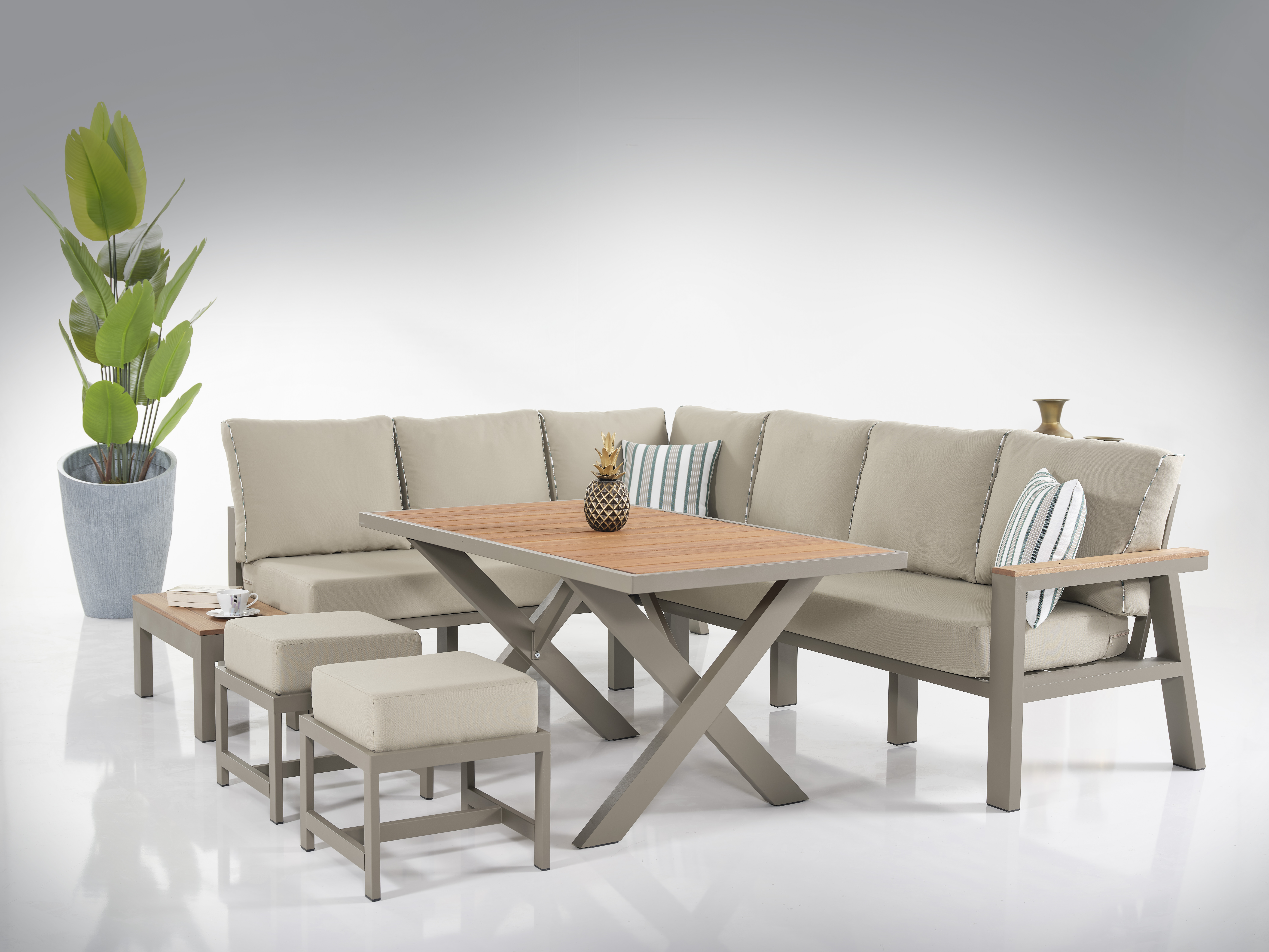 Linda Köşe Takımı